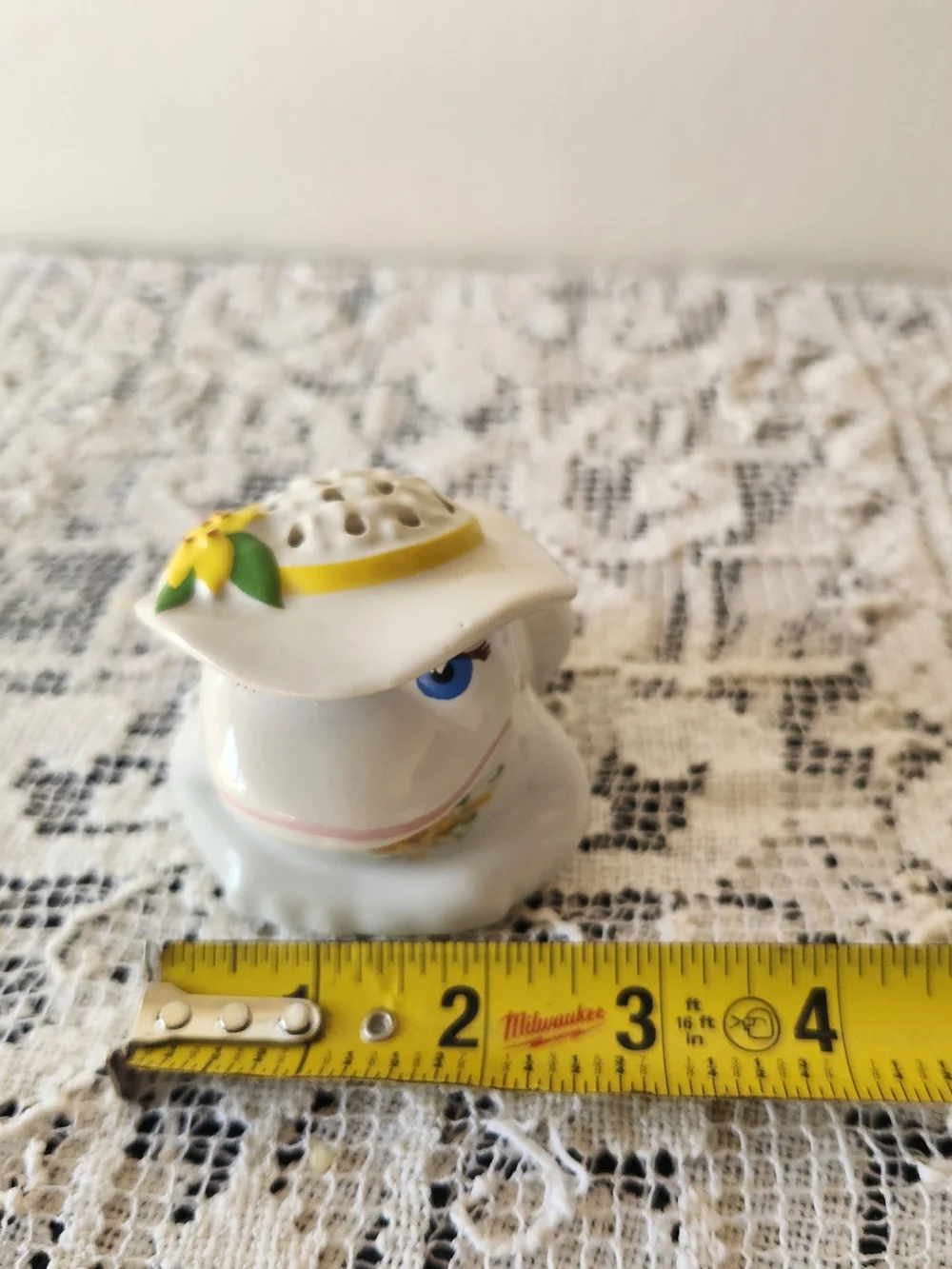 Avon White Ceramic Frog Figurine with Yellow Floral Hat